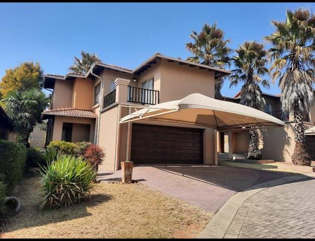 3 BEDROOM TOWNHOUSE FOR SALE IN THREE RIVERS